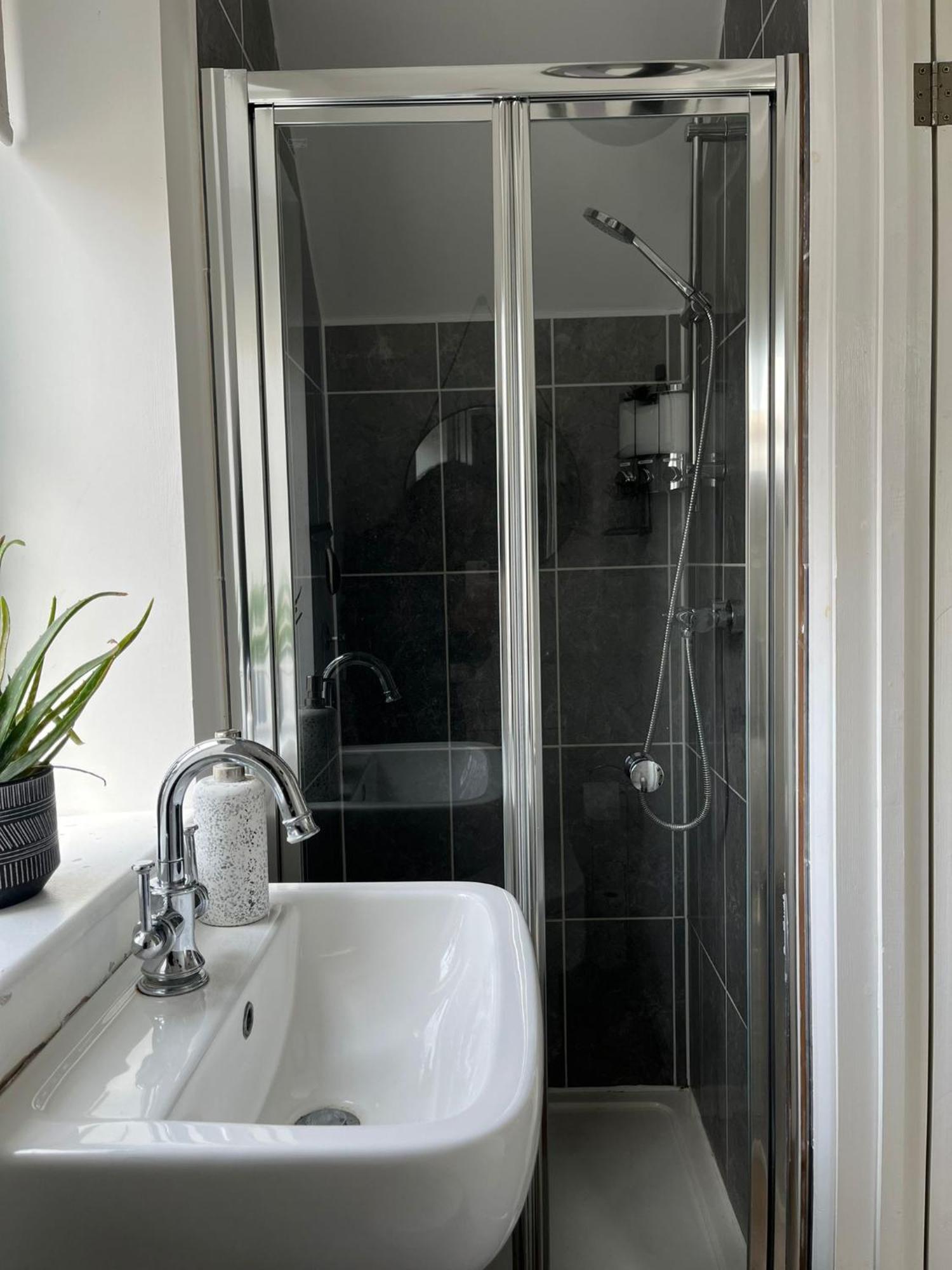 Cute 1 Bedroom House With Pool / Ping Pong Table. Biggleswade Exterior photo